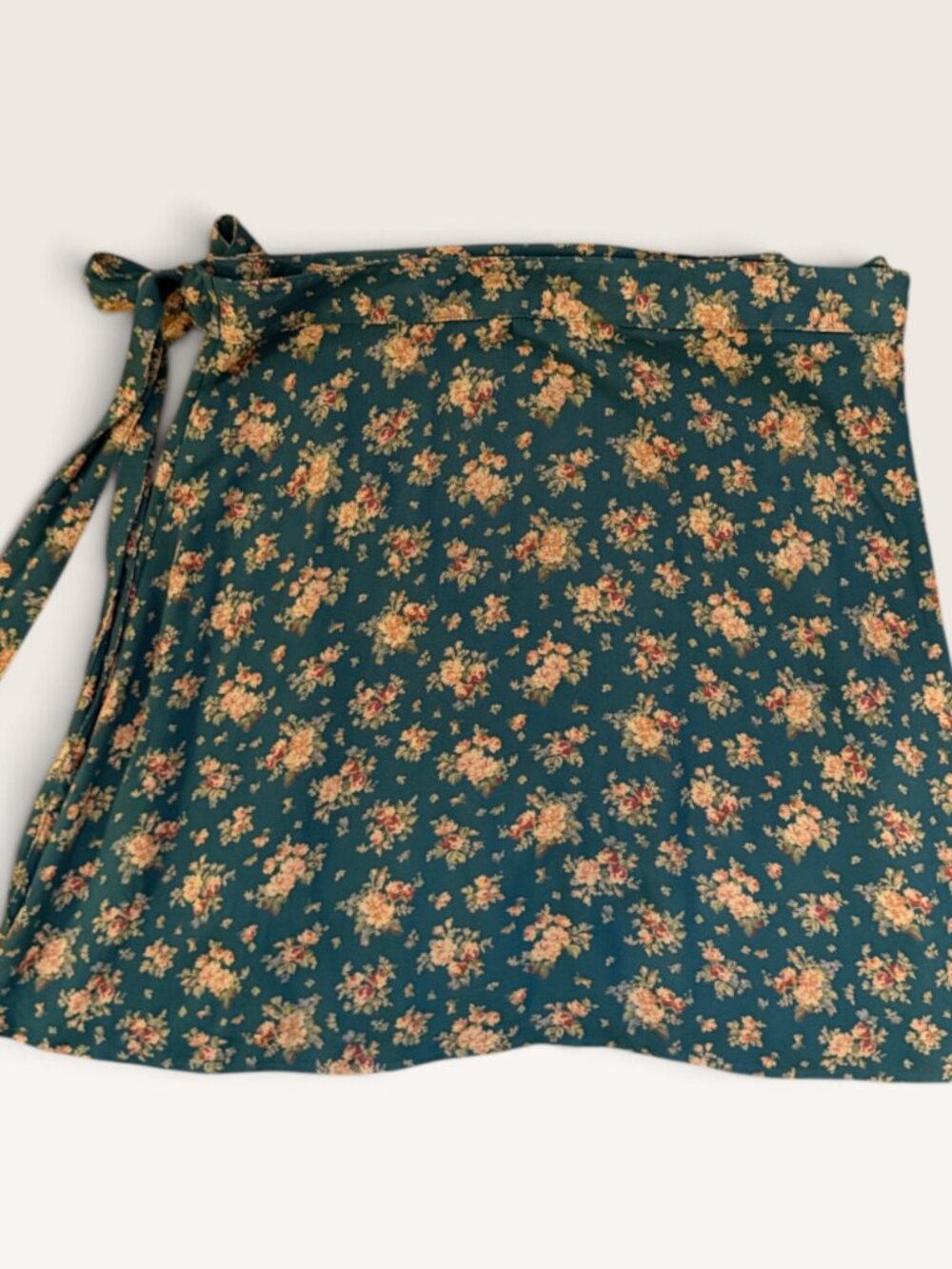 American Eagle Green Floral Wrap Mini Skirt Size M